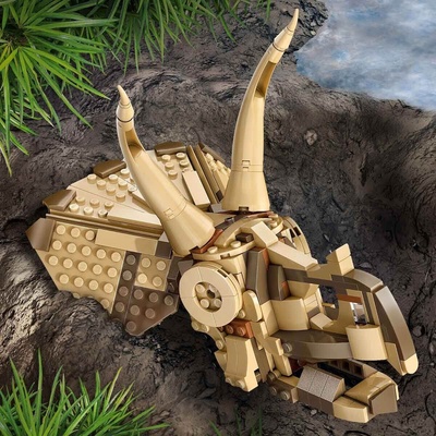 76969 LEGO® Jurassic World Dinozor Fosilleri: Triceratops Kafatasıı 468 parça +9 yaş
