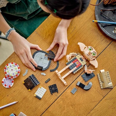 76421 LEGO® Harry Potter™ Ev Cini Dobby™ 403 parça +8 yaş