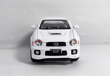 10 cm. Çek Bırak Beyaz Subaru Impreza Wrx Diecast Araba