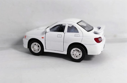 10 cm. Çek Bırak Beyaz Subaru Impreza Wrx Diecast Araba